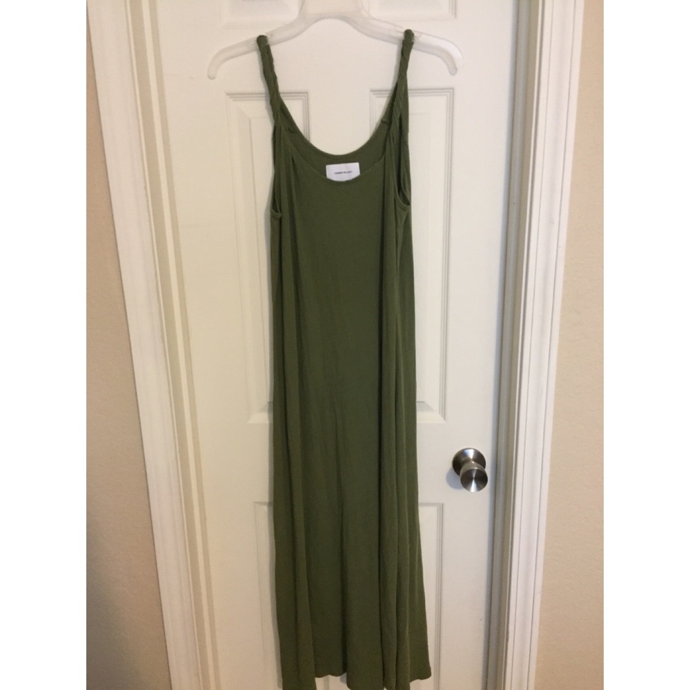 Green midi dress